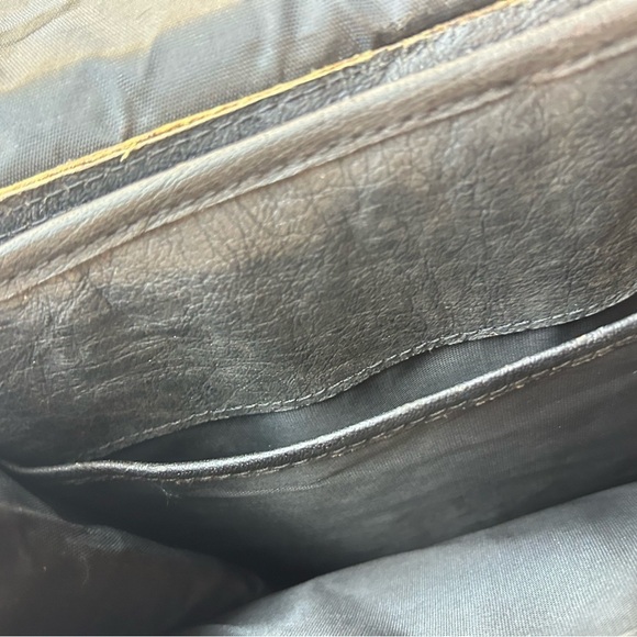 Gutsy Nomad Black Leather Bag main image 7